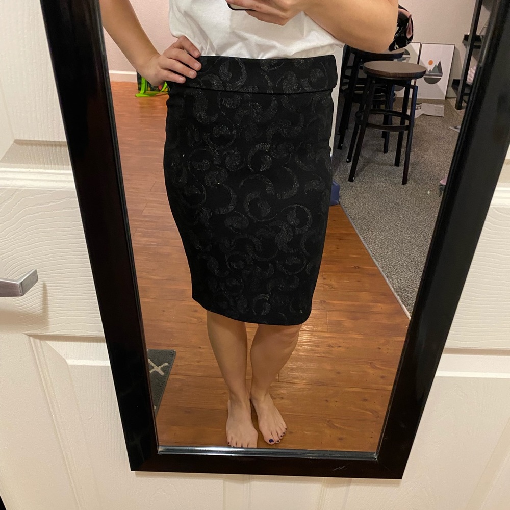 Black Lula Roe Skirt